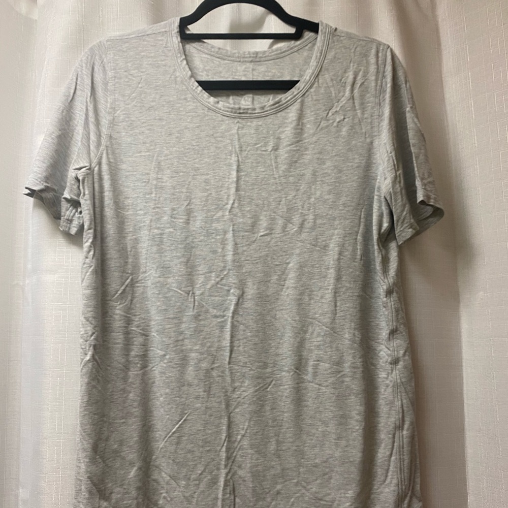 Lululemon t-shirt